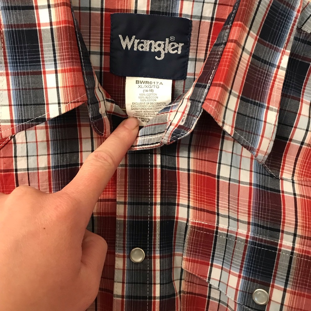 Wrangler Red/White/Blue Button Up Shirt